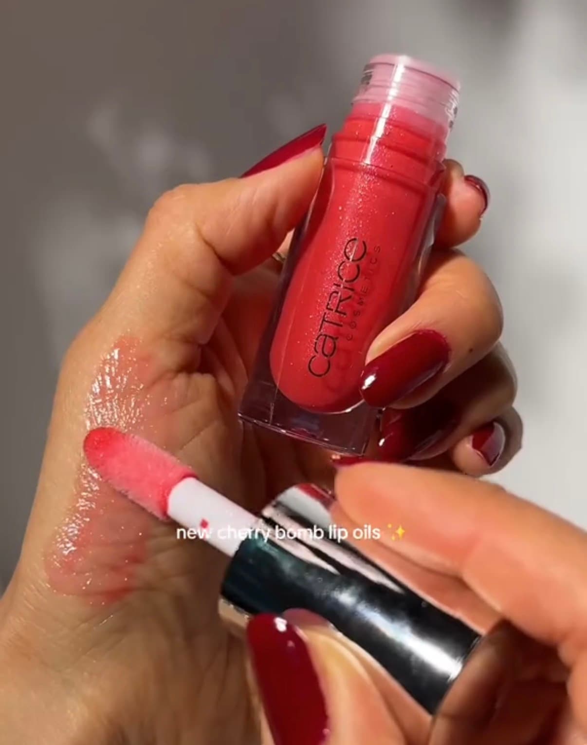 روغن لب کاتریس — Catrice ETERNAL RED Cherry Bomb lip oil